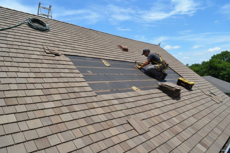 Shake Shingle Repair in Huntingtown, MD